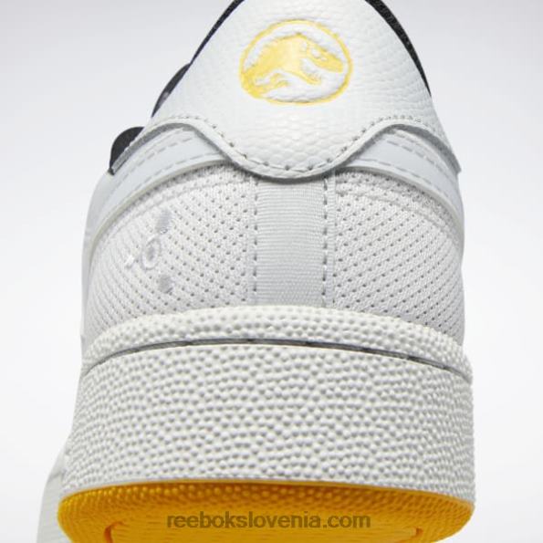 Reebok jurassic world club c revenge moški čevlji R22JR1086 špirit bela/srebrna met./zlata steza
