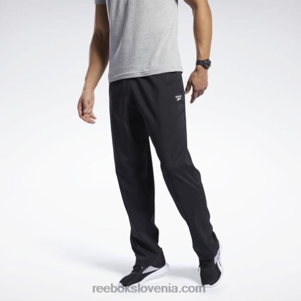 Reebok Training Essentials tkane nepodložene hlače R22JR1065 Črna moški