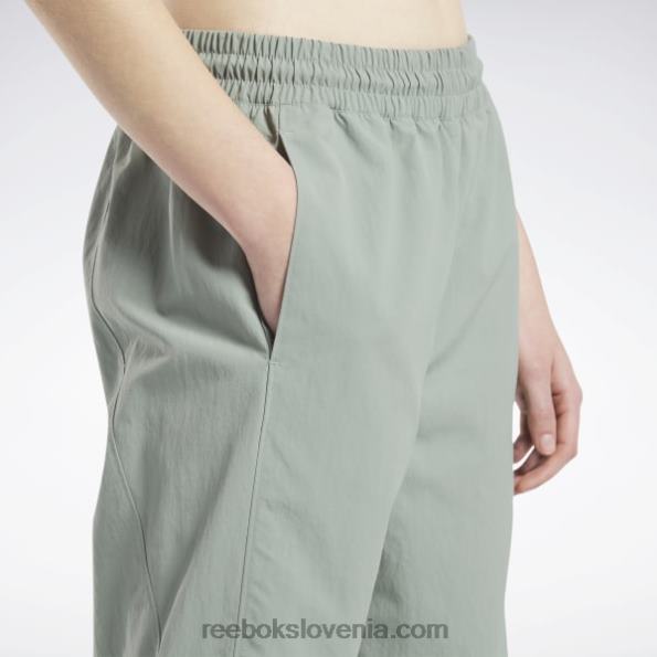 Reebok klasične franšizne trenirke R22JR275 harmonija zelena ženske