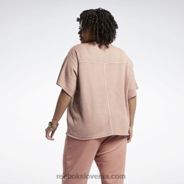 Reebok klasična vafelj majica z naravnim barvilom (večja velikost) R22JR982 kanjonske korale ženske